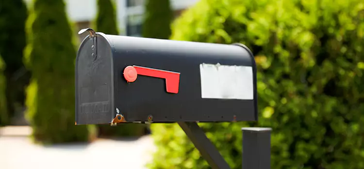 Secure Mailboxes for Packages Duncan